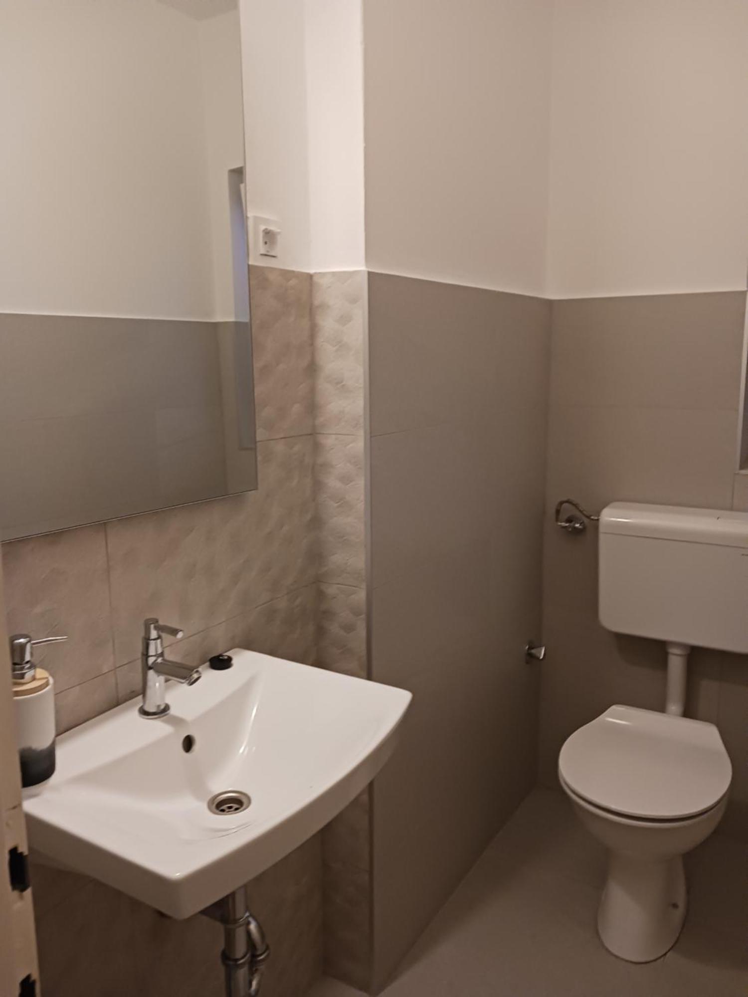 Apartment Viktoria 클레노비차 외부 사진